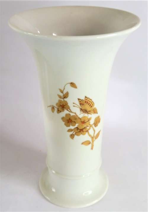 Large Kaiser `Madeleine` Trumpet Vase