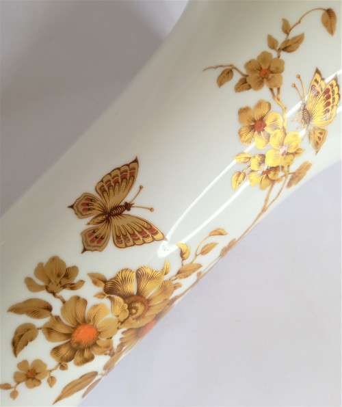 Large Kaiser `Madeleine` Trumpet Vase