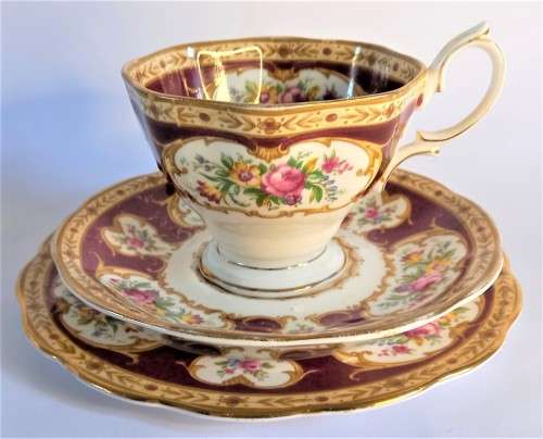 Royal Albert `Lady Hamilton` Trio