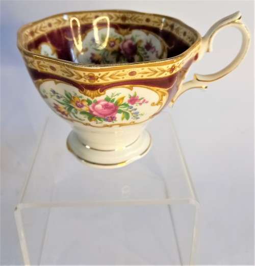 Royal Albert `Lady Hamilton` Trio