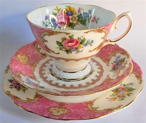 Royal Albert `Lady Carlyle` Trio
