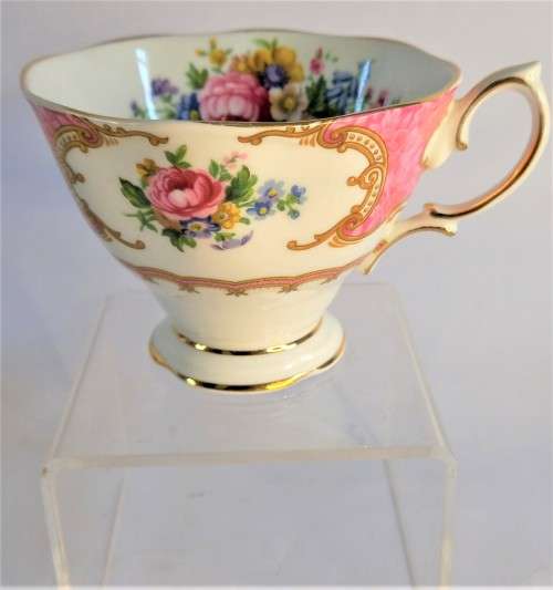 Royal Albert `Lady Carlyle` Trio