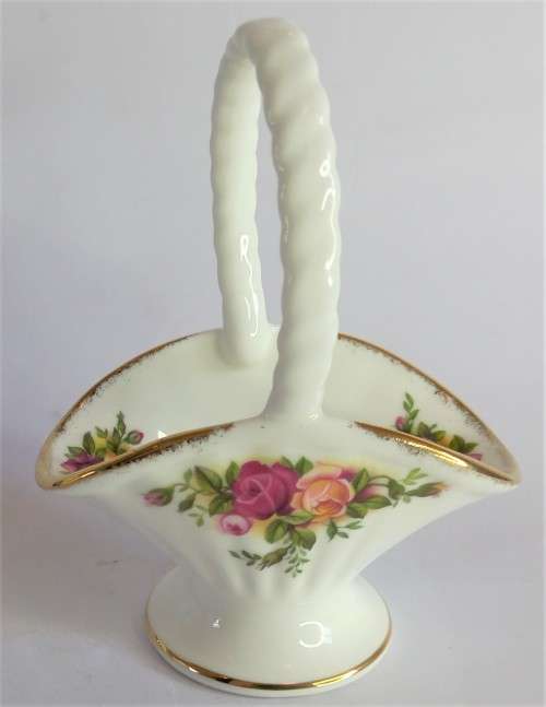 Royal Albert `Old Country Roses`Basket