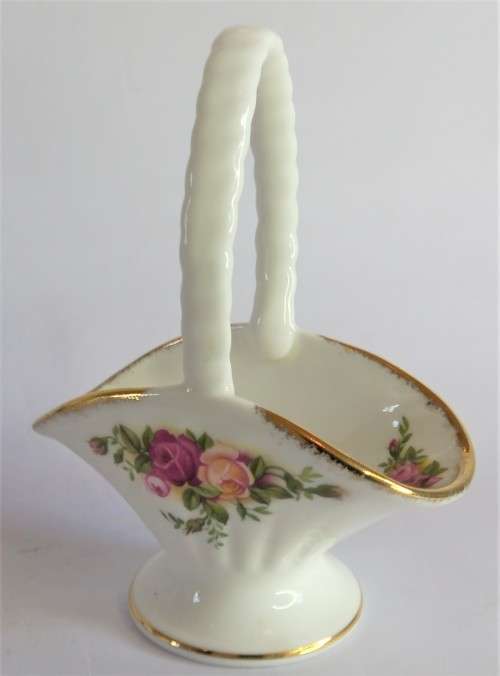 Royal Albert `Old Country Roses`Basket