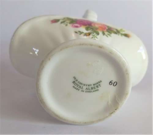 Royal Albert `Old Country Roses`Basket