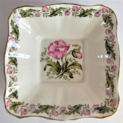 Royal Albert `Cotswold` Bon-Bon Dish