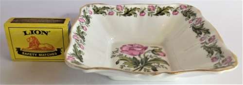 Royal Albert `Cotswold` Bon-Bon Dish