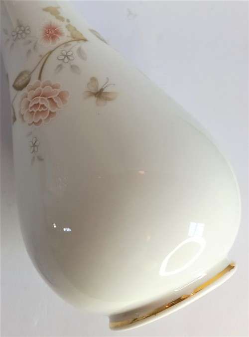 Royal Albert `Autumn Sunlight` Vase *RARE*