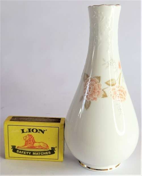 Royal Albert `Autumn Sunlight` Vase *RARE*