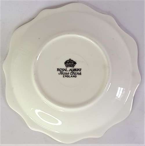 Small Royal Albert `Table Mountain` Dish *RARE*