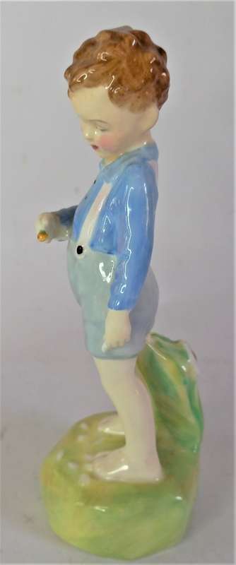 Royal Doulton `She Loves Me Not` Figurine HN2045
