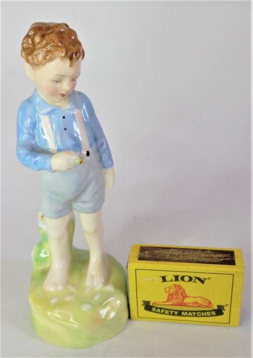Royal Doulton `She Loves Me Not` Figurine HN2045