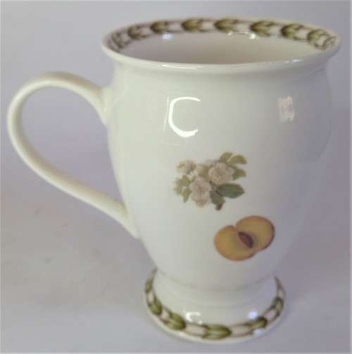 Queen`s `Hooker`s Fruit` Mug (Plums)