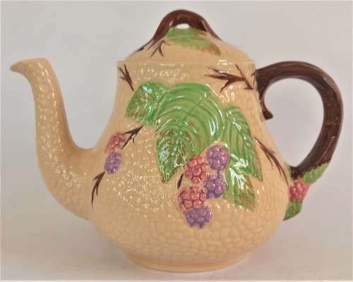 Wade `Bramble` Tea Pot *RARE*