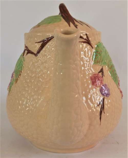 Wade `Bramble` Tea Pot *RARE*