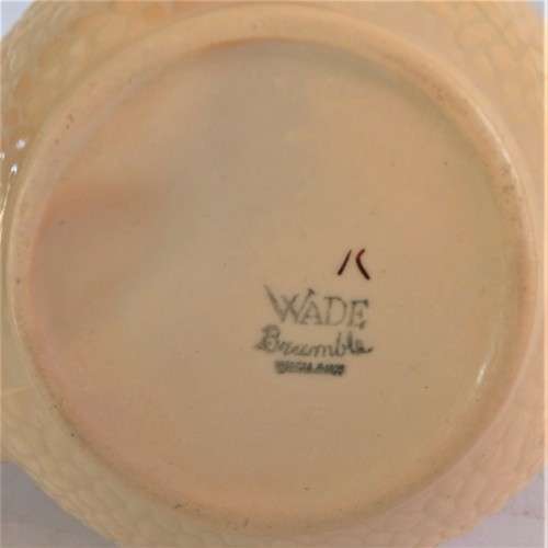 Wade `Bramble` Tea Pot *RARE*