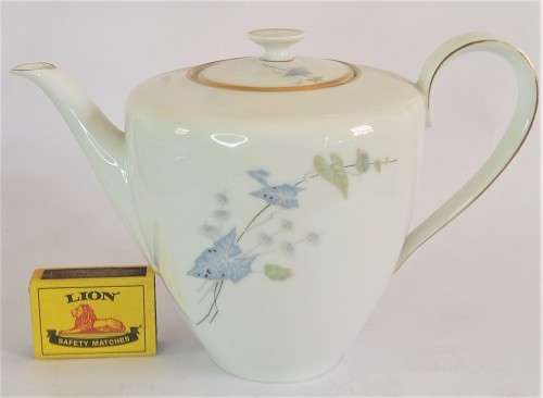 Hutschenreuther `Favorit` Tea Pot