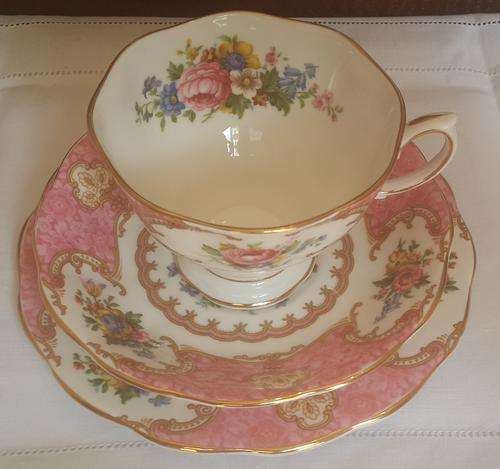 Royal Albert "Lady Carlyle" Trio