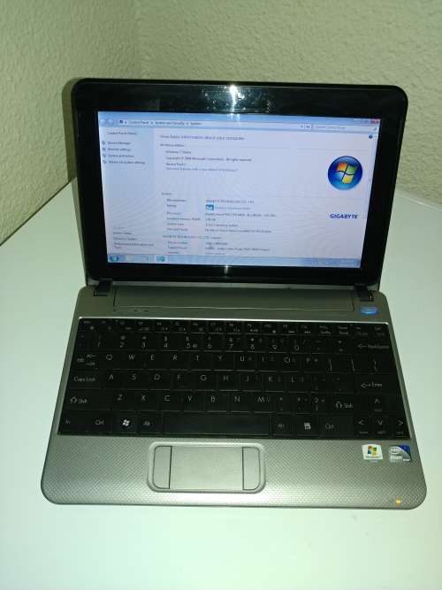 Gigabyte Q1000c Netbook