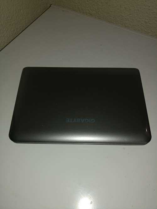 Gigabyte Q1000c Netbook