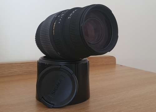 SIGMA DG LENS 700 -300mm Lens for Canon DSLR cameras