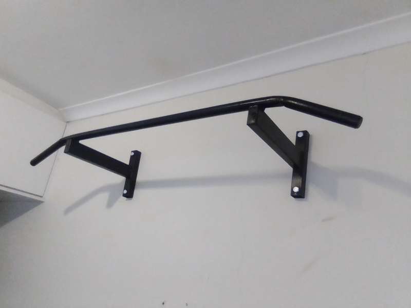 HANZU PULL UP BAR