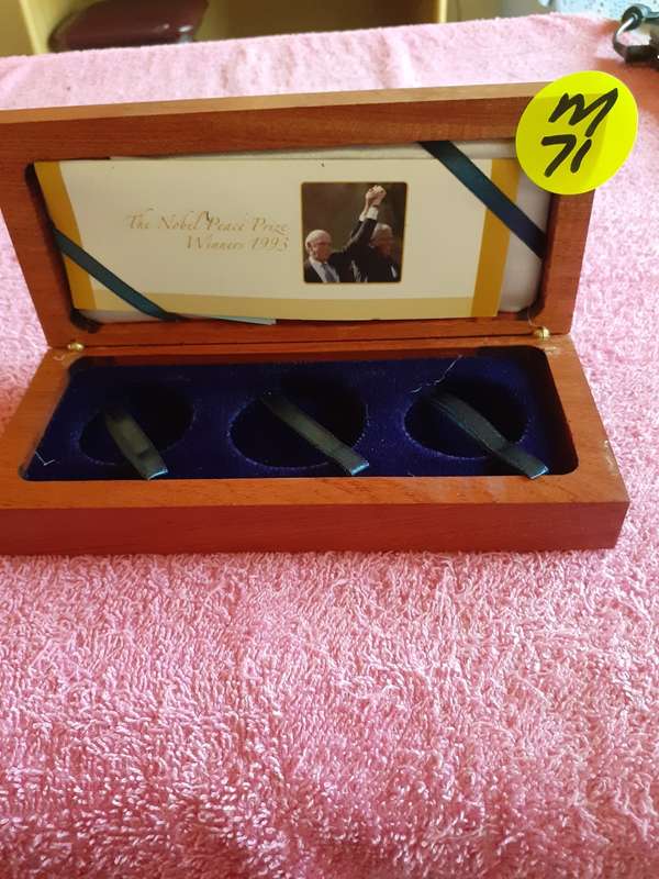 Wooden Coin Holder Box - The Nobel Peace Prize Prestige Nobel Winners Set