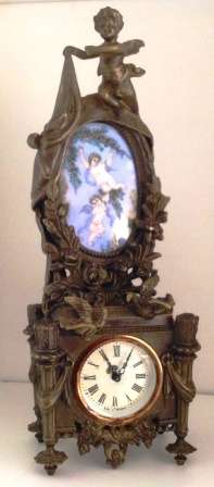 ANTIQUE TABLE/MANTEL CLOCK