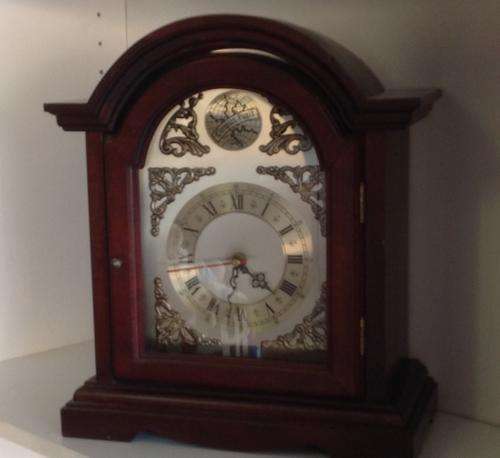 SOLID WOOD MANTEL CLOCK