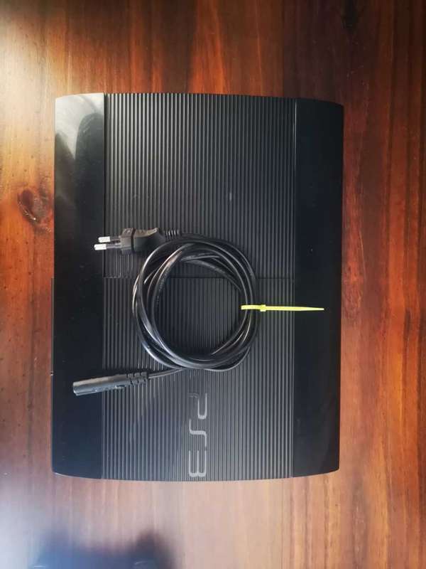 PS3 - 12GB Super Slim Console + 2 Controllers + Move Controller + Games