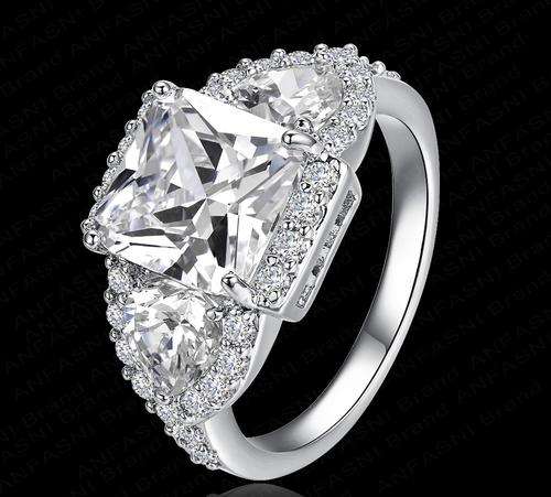 Beautiful, Stunning!!! New Wedding Ring 18K Platinum Plated 4ct Sim Diamond Ring - Size 7