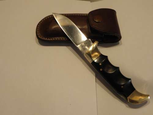 Kershaw 1050 Folding Knife and Leather Pouch