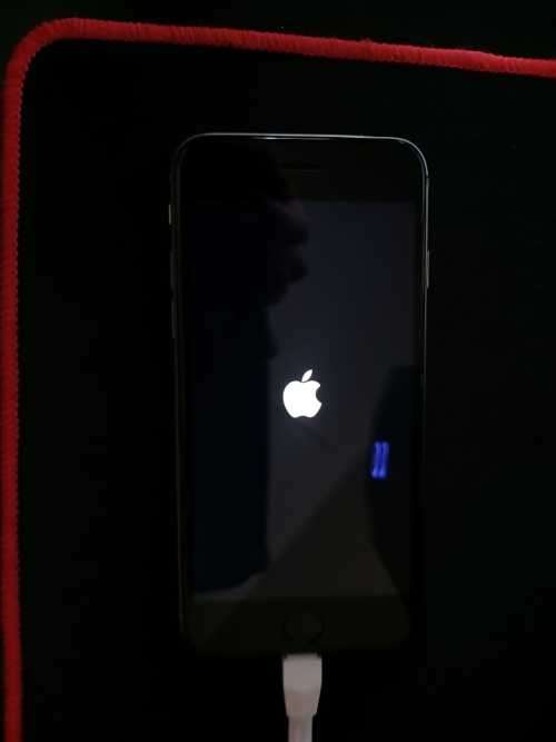 Iphone 6 Stuck on boot screen