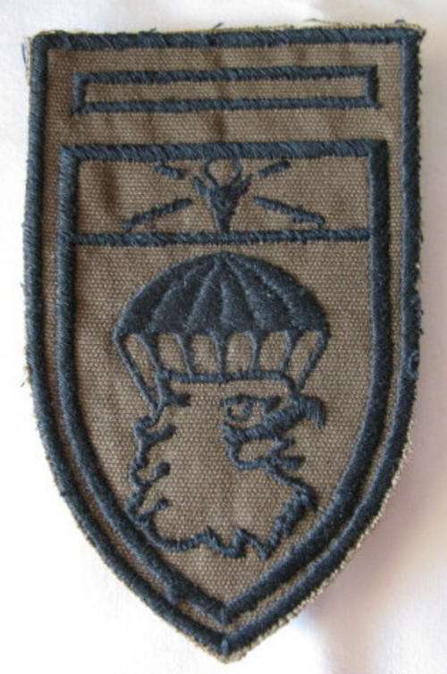 FLASH - 44 PARA BRIGADE HQ CLOTH SLIP-ON FLASH.