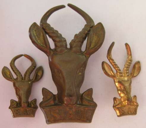 SA INFANTRY CORPS.  CAP & COLLARS, GILDING METAL WORN 1953-76,