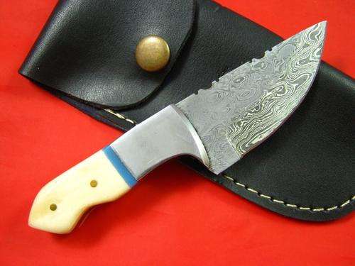 CUSTOM HAND MADE DAMASCUS HUNTING KNIFE