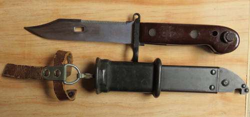 ROMANIAN MADE AKM 11 BAYONET FOR AK 47 RIFLE-VERY GOOD CONDITION