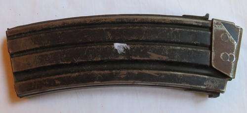 R4 METAL MAGAZINE ,WORKING CONDITION