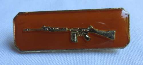 CADETS INSTRUCTOR QUALIFICATION BREAST BADGE- GOLD RIFLE- 2 PINS