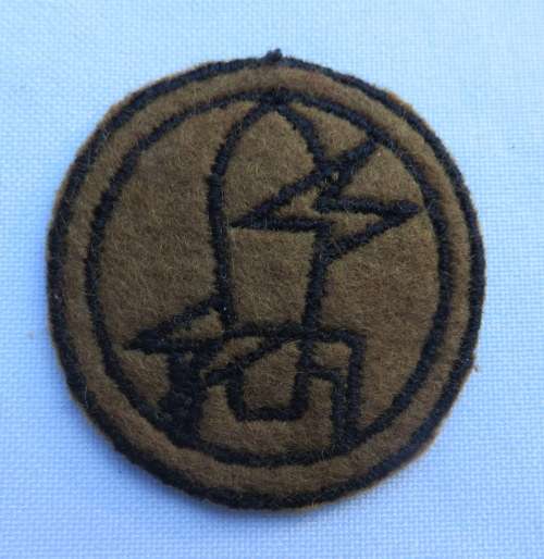 FIRST TYPE EOD WORK DRESS ROUNDEL,BLACK THREAD EMBROIDERED ON LIGHT BROWN FELT-ORIGINAL-SCARCE