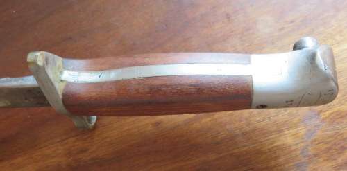 BRITISH 1907-PATTERN BAYONET MADE SANDERSON-OVERALL LENGTH 55,5CM-COMES WITH SCABBARD & LEATHER FROG
