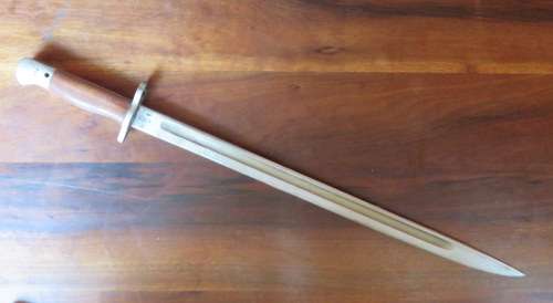 BRITISH 1907-PATTERN BAYONET MADE SANDERSON-OVERALL LENGTH 55,5CM-COMES WITH SCABBARD & LEATHER FROG