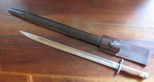 BRITISH 1907-PATTERN BAYONET MADE SANDERSON-OVERALL LENGTH 55,5CM-COMES WITH SCABBARD & LEATHER FROG