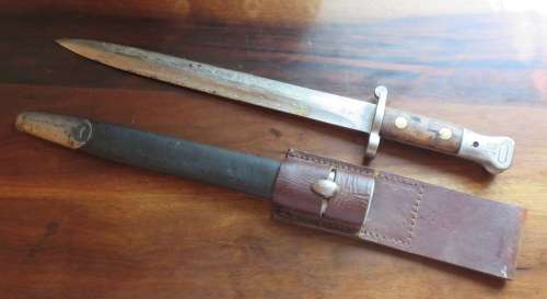 BRITISH 1888 MK2 BAYONET FOR THE LONG LEE ENFIELD RIFLE-COMES WITH SCABBARD & LEATHER FROG-TOTAL LEN