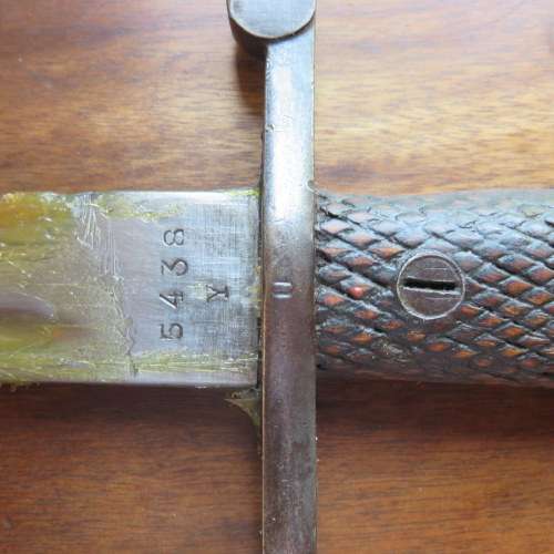 SPANISH 1941 BAY0NET WITH BOLO BLADE,METAL SCABBARD & LEATHER FROG-WOOD GRIPS-OVERALL LENGTH 37CM-VE