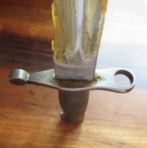SPANISH 1941 BAY0NET WITH BOLO BLADE,METAL SCABBARD & LEATHER FROG-WOOD GRIPS-OVERALL LENGTH 37CM-VE