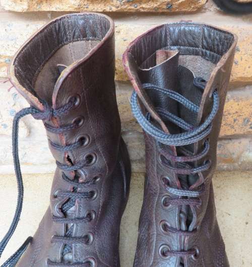 SADF BORDER WAR PERIOD BOOTS-SIZE 8 USED