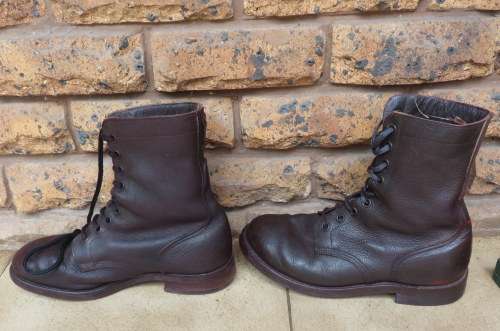 SADF BORDER WAR PERIOD BOOTS-SIZE 8 USED