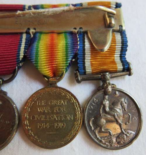 MINIATURE WW1 GROUP OF 4