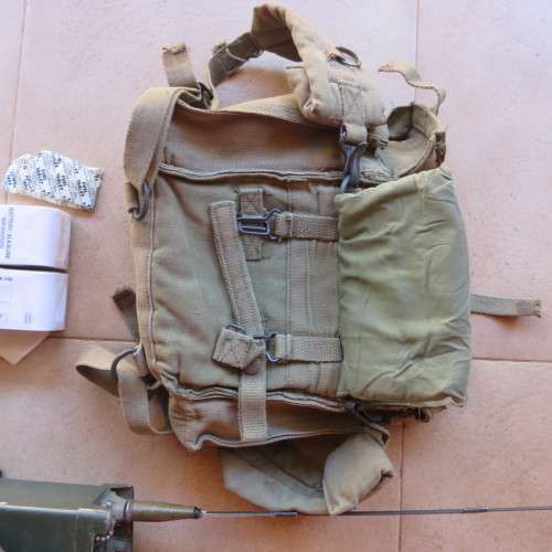 SADF BORDER WAR PERIOD A53 PORTABLE/MANPACK RADIO VHF/FM INTENDED FOR SHORT RANGE TACTICAL COMMUNICA